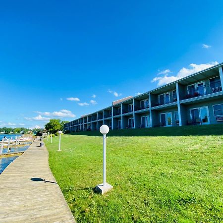 Fleetwood Inn Suites Cheboygan Kültér fotó