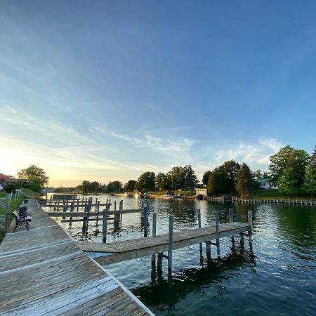 Fleetwood Inn Suites Cheboygan Kültér fotó
